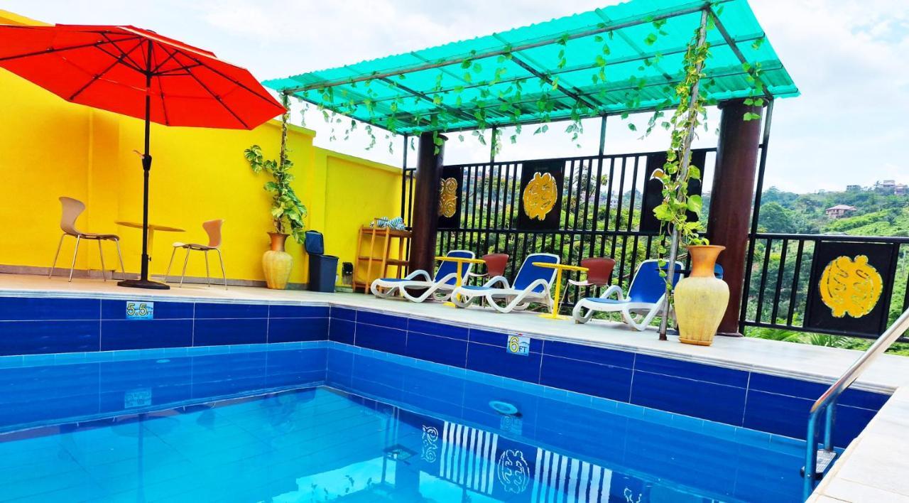 Cactus Creek Hotel Aburi Exteriér fotografie