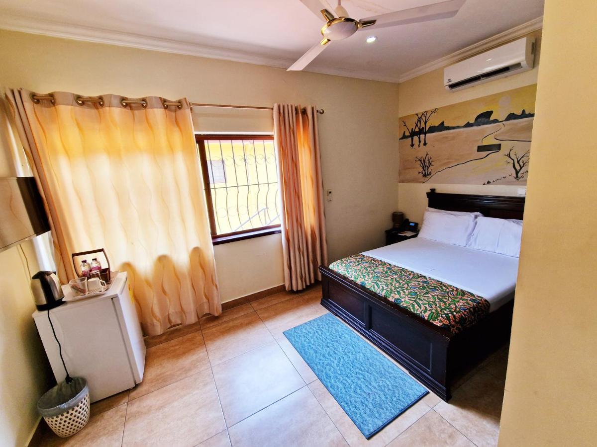 Cactus Creek Hotel Aburi Exteriér fotografie