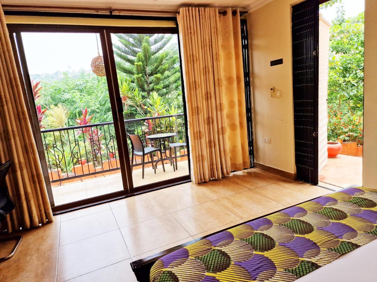 Cactus Creek Hotel Aburi Exteriér fotografie