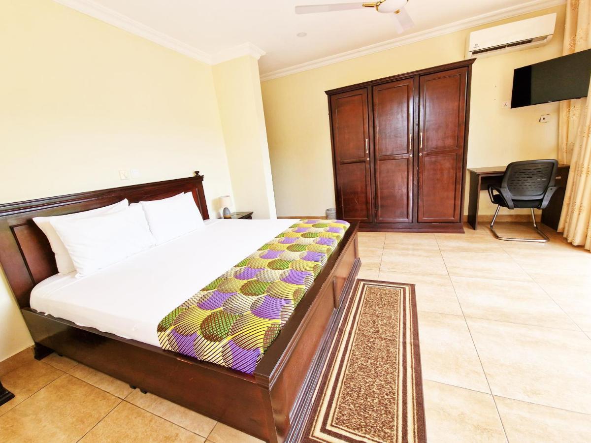 Cactus Creek Hotel Aburi Exteriér fotografie